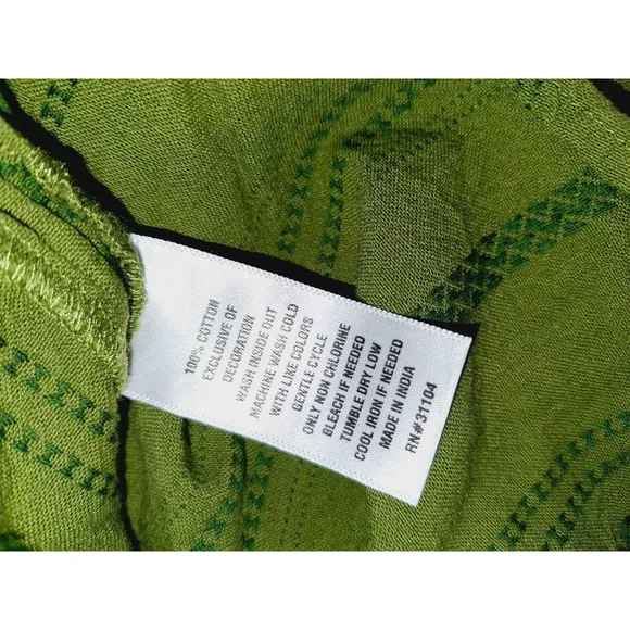 Crown & Ivy Green Size L peasant embroidered 100% cotton southwestern top - Picture 4 of 4